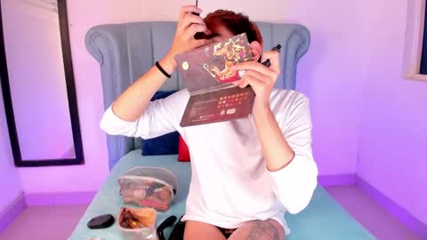 Snapshot of barbie_boy_ chatting on 06.06.26 I work from home this is my room 3 online show from 06.06.26