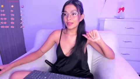 Snapshot of barbie_brunette3 chatting on 12.18.24  independet model online show from 12.18.24