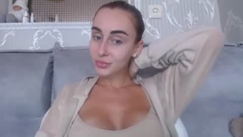 Kate online show from 09.22.25