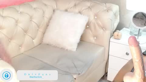 barbiefox_ online show from 01.10.25