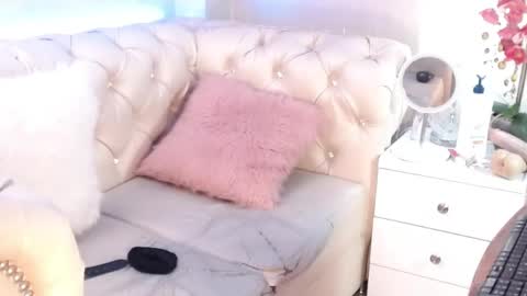 barbiefox_ online show from 05.01.26