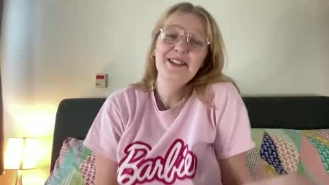 barbiegirl966 online show from 01.05.25