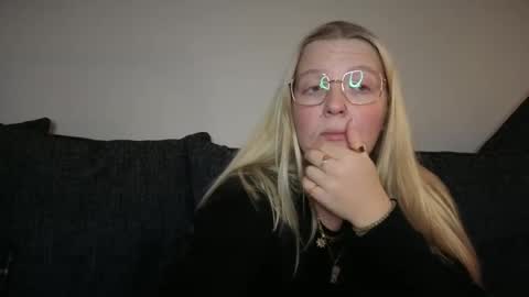 barbiegirl966 online show from 11.21.25