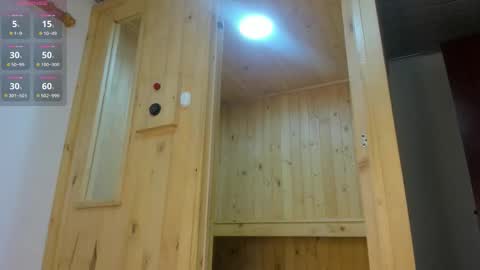 Snapshot of barbielatinass chatting on 01.08.26 Sarashy online show from 01.08.26