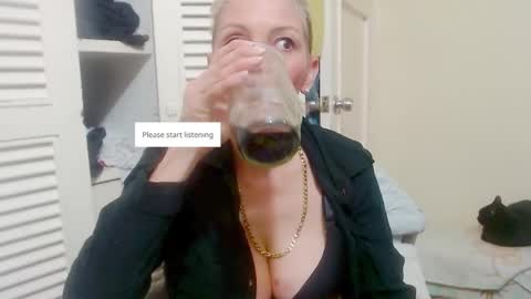 Snapshot of barbiemature chatting on 09.11.25 barbiemature online show from 09.11.25