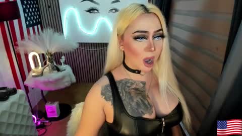 Snapshot of barbietop_alexa69 chatting on 09.23.25 Miss Alexa Fields online show from 09.23.25