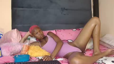 Snapshot of barbiex20 chatting on 10.27.25 barbiex20 online show from 10.27.25