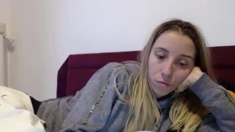 Snapshot of barelylegalblondy chatting on 02.27.26 Lena online show from 02.27.26
