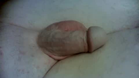 Snapshot of barenaked07 chatting on 12.04.24 barenaked07 online show from 12.04.24