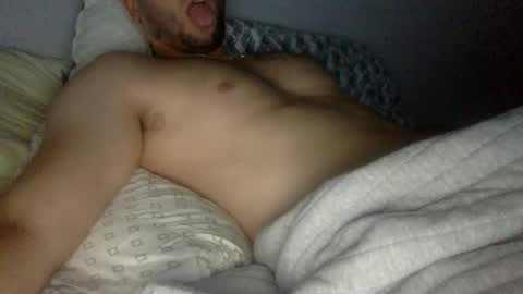 Snapshot of baretwinky chatting on 10.05.25 baretwinky online show from 10.05.25