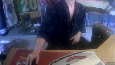 Snapshot of barewood30s chatting on 03.08.26 Barewood30s online show from 03.08.26