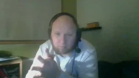 Snapshot of bart_poland chatting on 02.20.25 bart_poland online show from 02.20.25