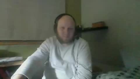 Snapshot of bart_poland chatting on 02.22.25 bart_poland online show from 02.22.25