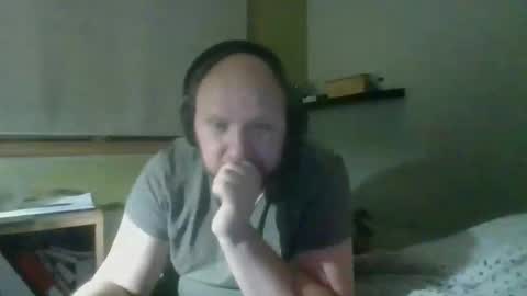 Snapshot of bart_poland chatting on 11.08.25 bart_poland online show from 11.08.25