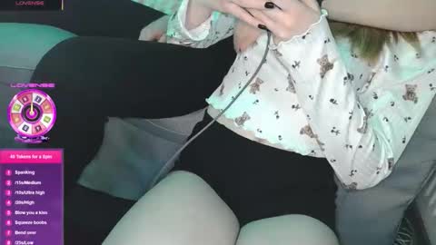 Snapshot of baseddutch chatting on 02.23.26 baseddutch online show from 02.23.26