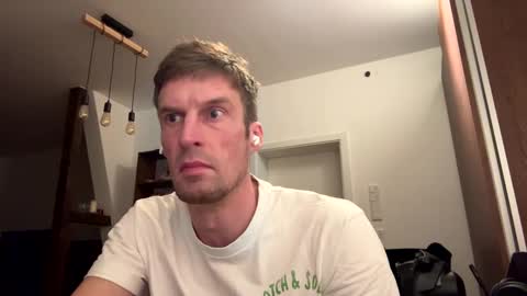 Snapshot of basst23 chatting on 01.05.25 basst23 online show from 01.05.25