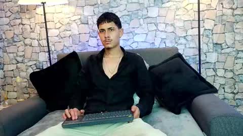 Bastian online show from 11.16.25