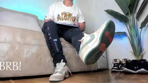 Bastian Independent Model online show from 04.26.26