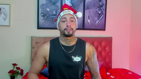 Snapshot of bastian_jones1 chatting on 12.24.24 bastian_jones1 online show from 12.24.24