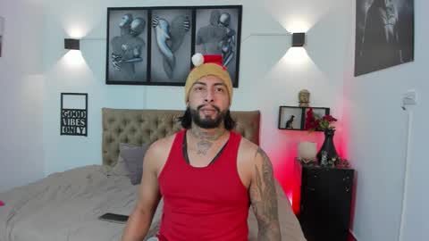 Snapshot of bastian_jones1 chatting on 12.18.25 bastian_jones1 online show from 12.18.25