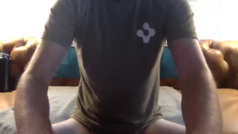 Snapshot of batebrosouth chatting on 10.06.25 BateBroSouth online show from 10.06.25