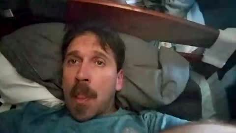 Snapshot of batemeinbate chatting on 09.28.25 batemeinbate online show from 09.28.25