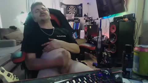 Snapshot of baterboy8687 chatting on 10.30.25 baterboy8687 online show from 10.30.25