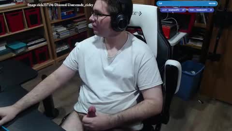 Snapshot of baterricky chatting on 11.15.25 Ricky online show from 11.15.25