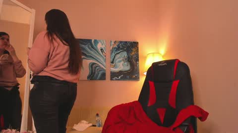 Snapshot of battymoll chatting on 12.11.24 battymoll online show from 12.11.24