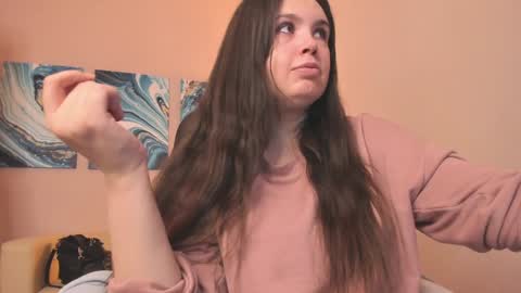 Snapshot of battymoll chatting on 01.29.25 battymoll online show from 01.29.25