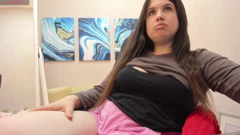 Snapshot of battymoll chatting on 01.31.25 battymoll online show from 01.31.25