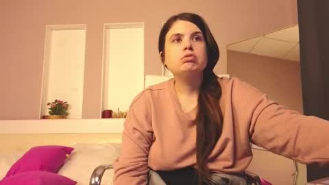 Snapshot of battymoll chatting on 02.05.25 battymoll online show from 02.05.25