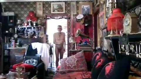 Snapshot of bazzasworld chatting on 02.10.26 Bazza online show from 02.10.26