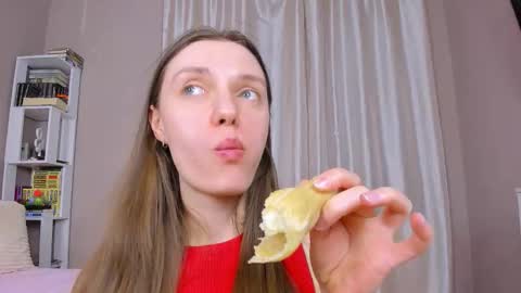 Snapshot of bb_lourels_ chatting on 03.08.26 Lourel I will be here on and online show from 03.08.26