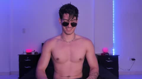 Snapshot of bbbeachboy chatting on 01.16.25 Valentino online show from 01.16.25