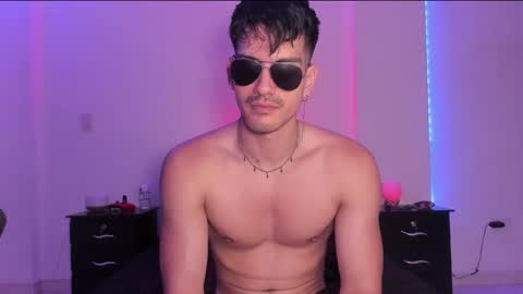 Snapshot of bbbeachboy chatting on 01.30.25 Valentino online show from 01.30.25