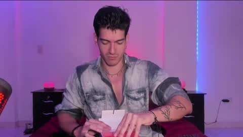 Snapshot of bbbeachboy chatting on 03.02.25 Valentino online show from 03.02.25