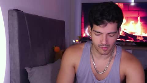 Snapshot of bbbeachboy chatting on 02.15.26 Valentino online show from 02.15.26