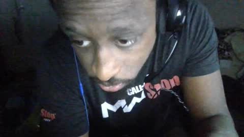 rocker n queen online show from 12.15.24