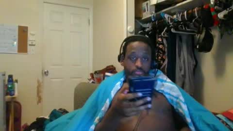 rocker n queen online show from 01.27.25