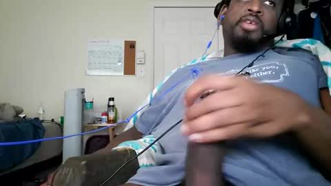 rocker n queen online show from 03.04.25