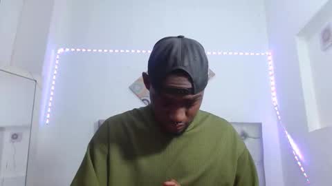 Snapshot of bbc_stallionn chatting on 11.10.25 Andrew online show from 11.10.25