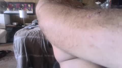 Snapshot of bbcub chatting on 10.02.25 bbcub online show from 10.02.25