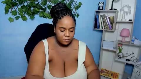 Snapshot of bbw_charlote chatting on 11.15.25 Charlote online show from 11.15.25