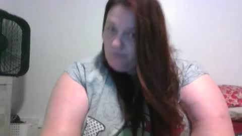 Snapshot of bbwdomqueen chatting on 10.03.25 QuEen KeLs online show from 10.03.25