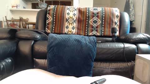 Julie online show from 02.10.25