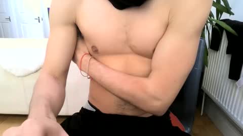 Snapshot of bbxx_2 chatting on 02.18.25 bbxx_2 online show from 02.18.25