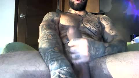 Snapshot of bby044 chatting on 01.14.25 bby044 online show from 01.14.25