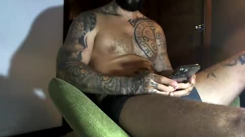 Snapshot of bby044 chatting on 02.20.25 bby044 online show from 02.20.25