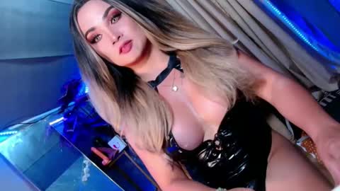 bby_lexielore69 online show from 10.08.25